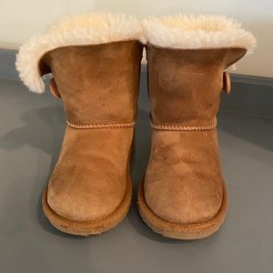 Youth ugg boots